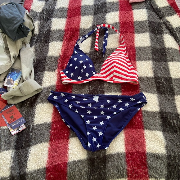 Old Navy Bikini - Picture 4 of 4